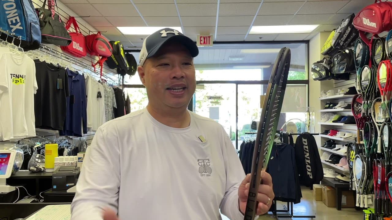THE NEW WILSON BLADE 100 V8 TENNIS RACKET REVIEW